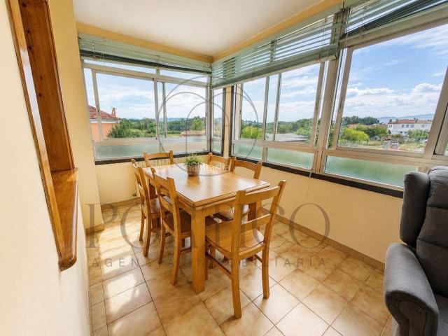 Casa en venta en Tui. La casa con jardín que no esperabas encontrar a 5 minutos del centro de Tui. Casas.