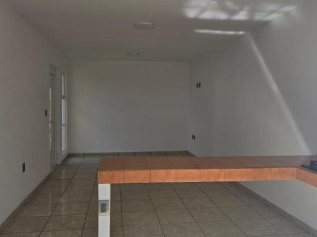 CASA EN VENTA EN TULANCINGO, FRACC LOS SABINOS 134m2
