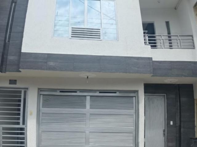 Casa En Venta En Tulua En Urbanizacion El Dorado V360011