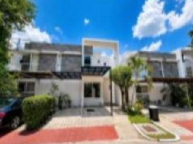 Casa en venta en Tabasco, Fraccionamiento Altozano