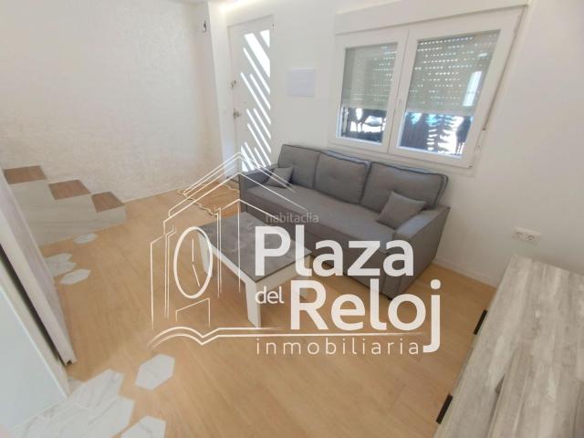 Casa en venta en Talavera de la Reina, El Pilar La Estación. SE VENDE ADOSADO EN AVENIDA FRANCISCO AGUIRRE. Casas Talavera de la.