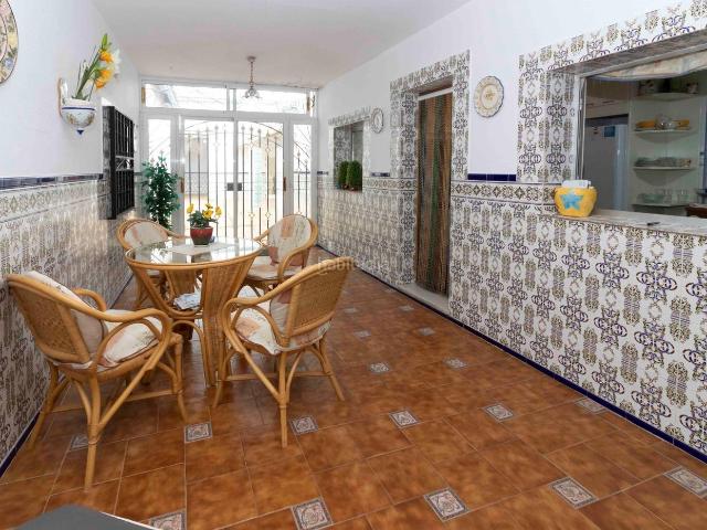 Casa en venta en Talavera la Real. GRAN CASA EN LA AVENIDA DE TALAVERA. Casas Talavera la.