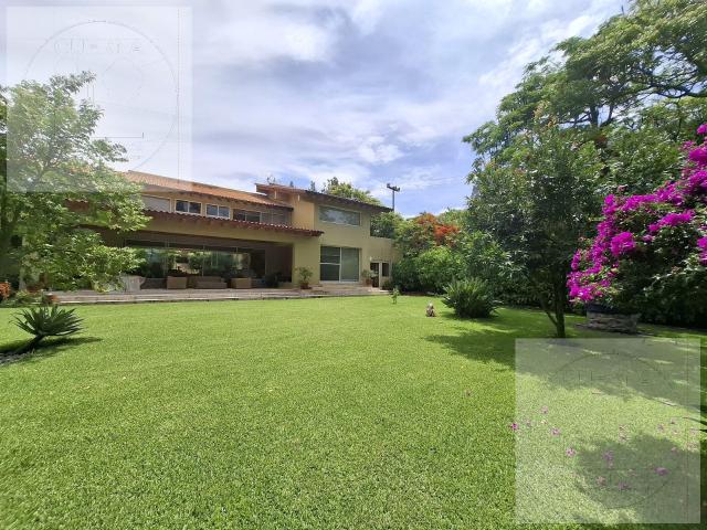 CASA EN VENTA EN TAMOANCHAN, FINOS ACABADOS, VIGILANCIA