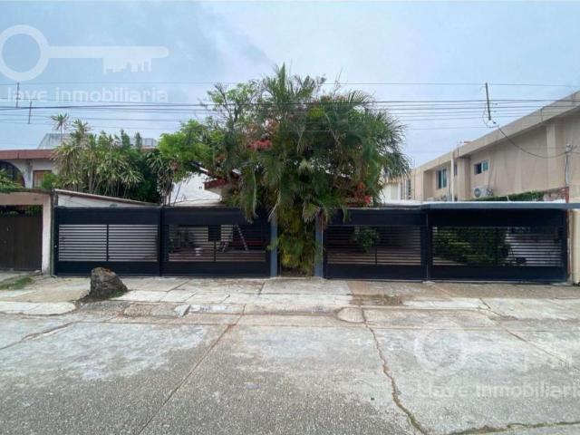 Casa en Venta en Tamaulipas, Col. Petrolera, Coatzacoalcos, Ver