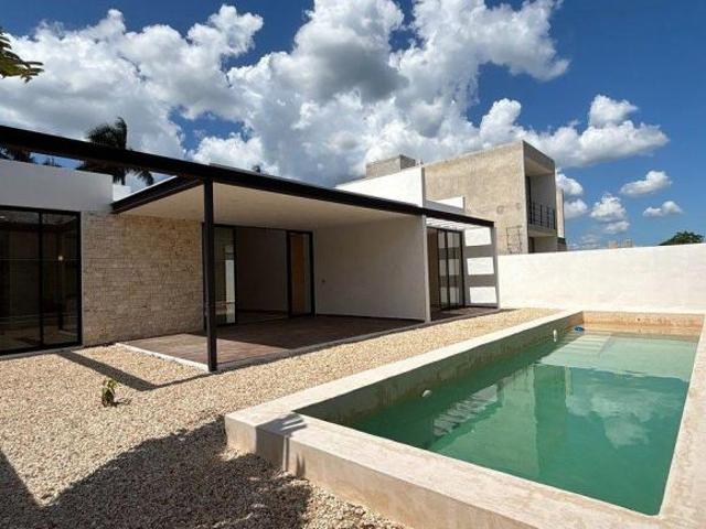 CASA EN VENTA EN TAMANCHE, ZONA NORTE DE MERIDA YUCATAN, CARRETERA A PROGRESO
