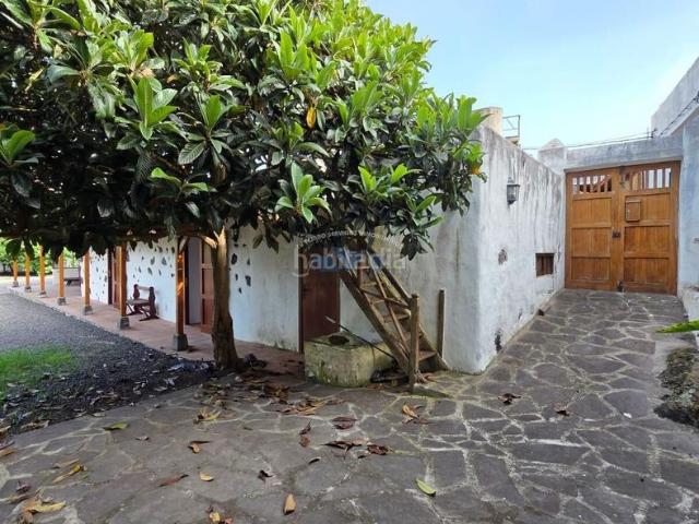 Casa en venta en Tanque El. Casa típica canaria en venta. Casas Tanque.