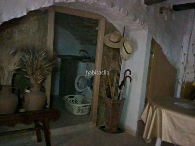 Casa en venta en Tàrrega. Casa amplia, zona tranquila. Casas.