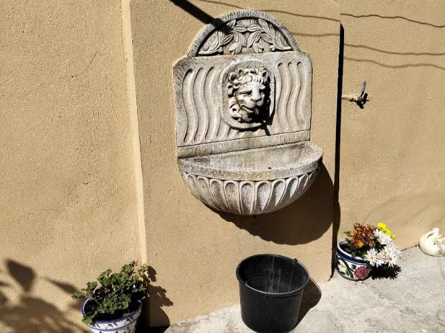 Casa en venta en Tàrrega. Zona baja de Sant Eloi muy tranquila. Casas.