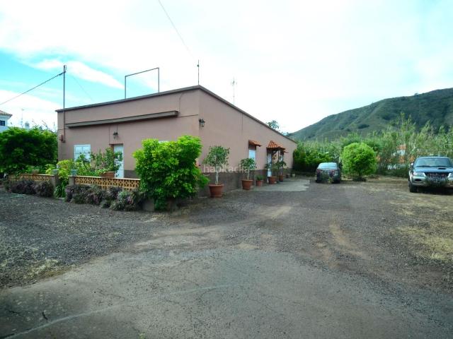 Casa en venta en Tegueste. Oportunidad Solar urbano en centro de Tegueste. Casas.
