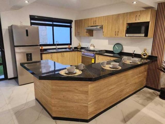 Casa en venta en Tejeda, Querétaro. UNA PLANTA, Especial para adultos mayores