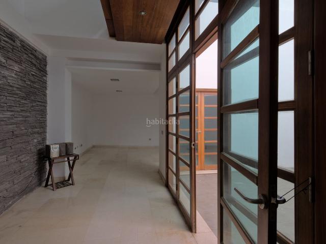 Casa en venta en Telde, San Gregorio. Chalet familiar en centro de Telde. Casas.