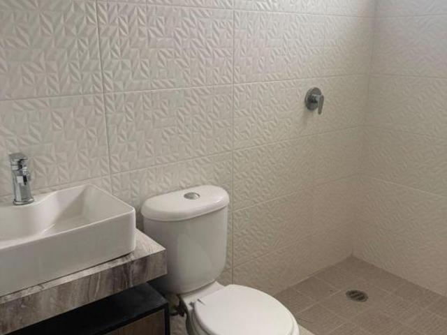 CASA EN VENTA EN TESIDENCIAL SANDARA ZINACANTEPEC