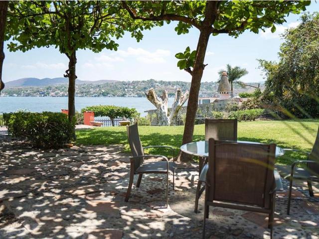 Casa en venta en Tequesquitengo, Jojutla, Morelos