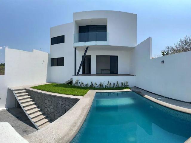 Casa en venta en Tequesquitengo, Jojutla, Morelos