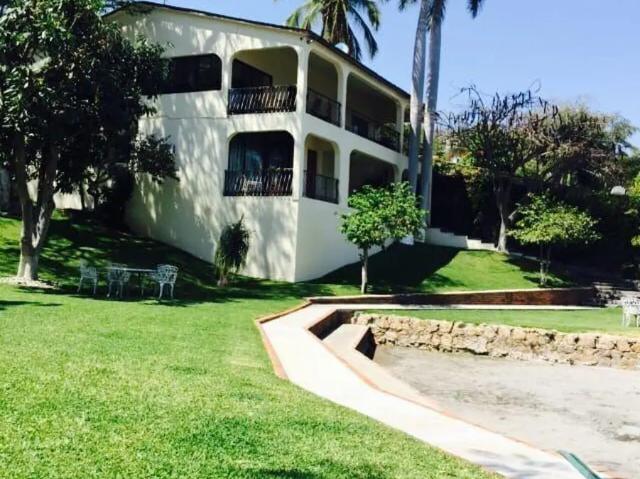 Casa en venta en Tequesquitengo, Jojutla, Morelos