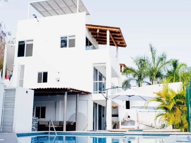Casa en venta en Tequesquitengo, Jojutla, Morelos