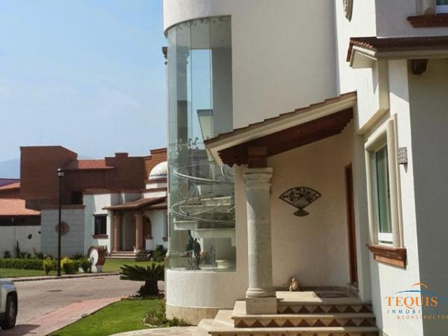 Casa en Venta en Tequisquiapan | Lujo, Jardín y Diseño Atemporal | Jamaica