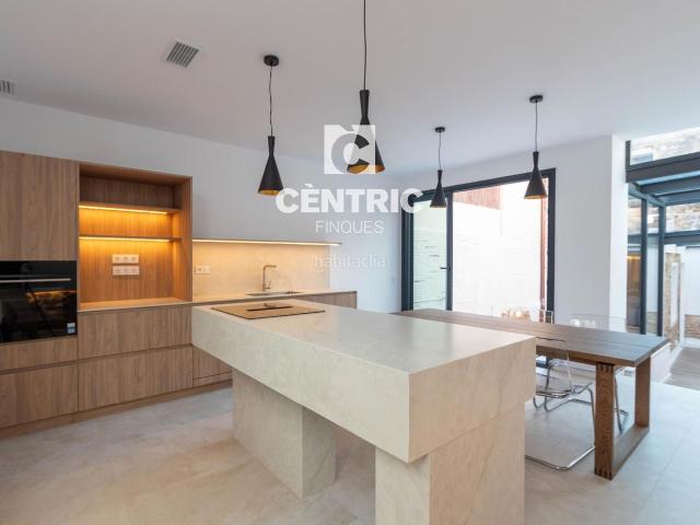 Casa en venta en Terrassa, Barri del Centre. Casa en el corazón de Terrassa. Casas.