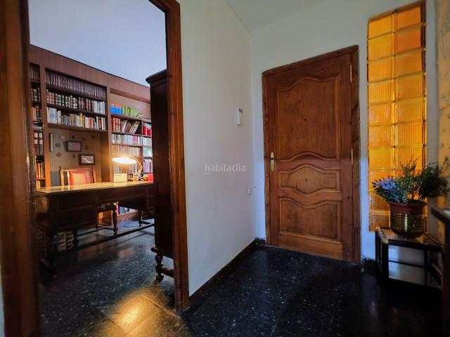 Casa en venta en Terrassa, Barri del Centre. gran i cèntrica. Casas.