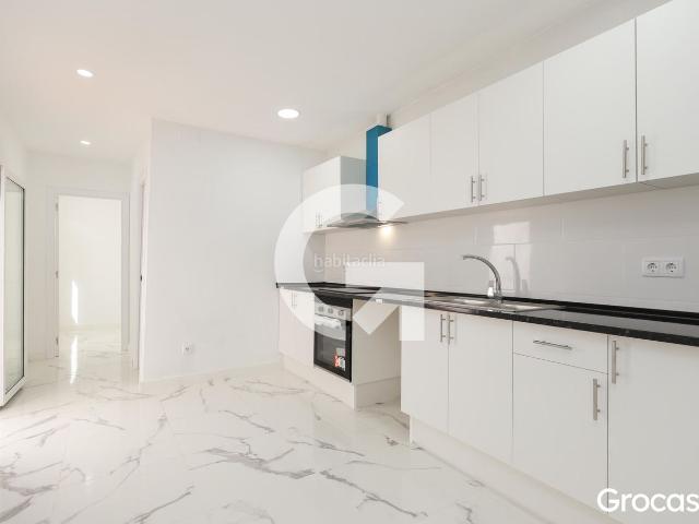 Casa en venta en Terrassa, Ca n'Anglada. MAGNÍFICA CASA CON TERRAZA TOTALMENTE REFORMADA. Casas.