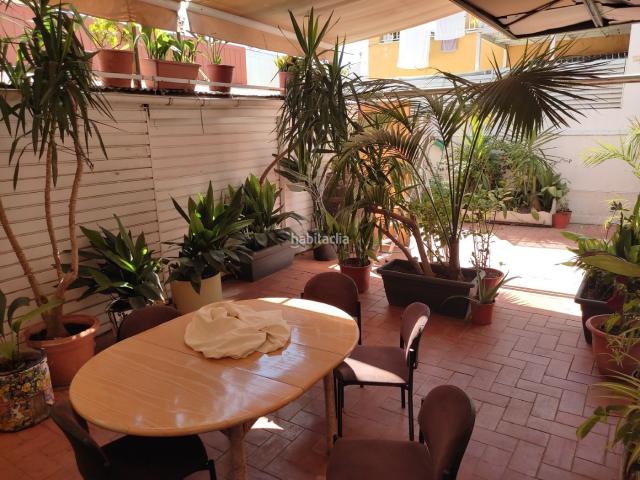 Casa en venta en Terrassa, Ca n'Aurell. Casa con negocio. Casas.
