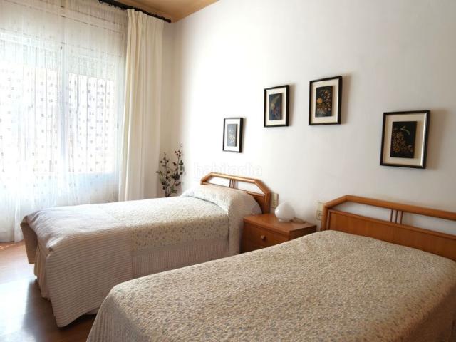 Casa en venta en Terrassa, Ca n'Aurell. en Planta Baixa. Casas.