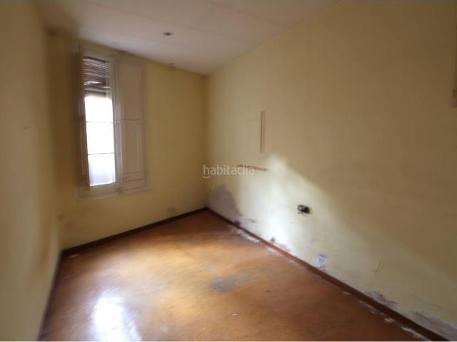 Casa en venta en Terrassa, Can Palet. Casa de 302m2 destinada a comercio. Casas.