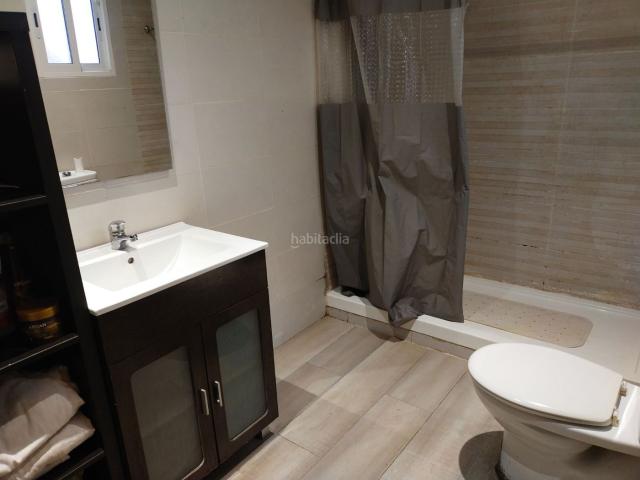 Casa en venta en Terrassa, Can Palet. Casita a precio de piso. Casas.