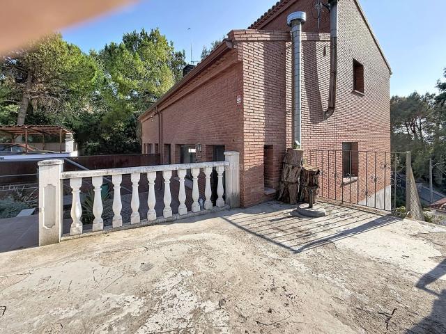 Casa en venta en Terrassa, Can Palet de Vista Alegre. Casas.