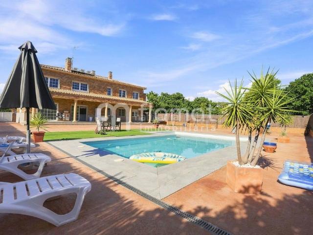 Casa en venta en Terrassa, Can Parellada. Casas.