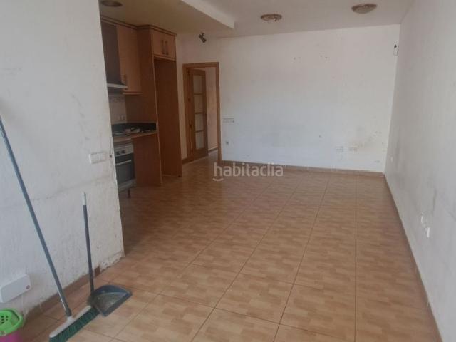Casa en venta en Terrassa, La Maurina. CASA APAREADA EN TERRASSA LA MAURINA. Casas.