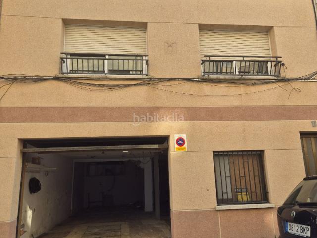 Casa en venta en Terrassa, La Maurina. ¡OPORTUNIDAD!. Casas.