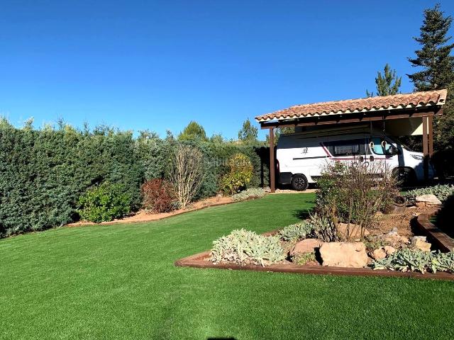 Casa en venta en Teruel, Pedanías. Exclusivo chalet independiente en Fuente Cerrada. Casas.