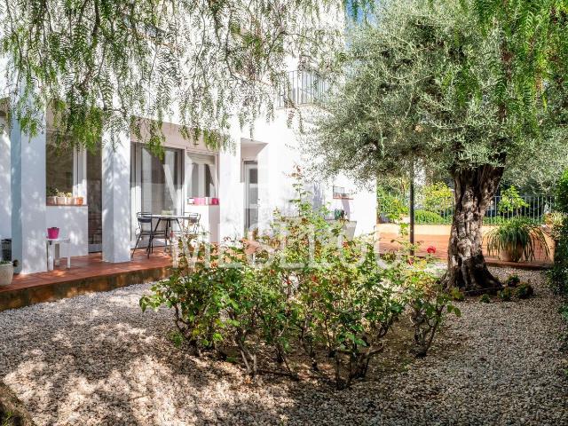 Casa en venta en Tiana. Casas.