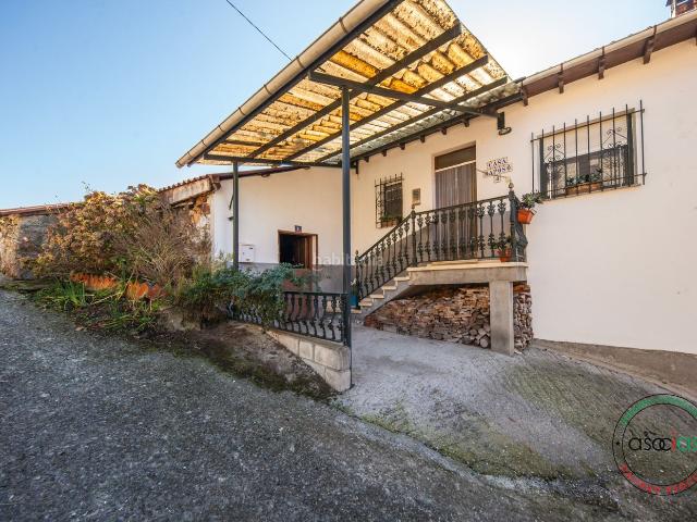 Casa en venta en Tineo. MAGNIFICA CASA MAS UNA AMPLIA FINCA !. Casas.