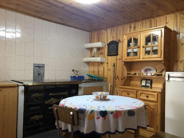 Casa en venta en Tineo. Tineo, casa, cuadras, panera y finca. Casas.