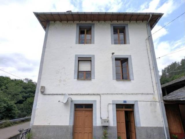 Casa en Venta en Tineo
