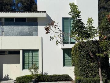 Casa en Venta en Tlajomulco de Zúñiga