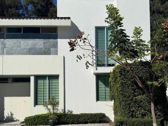 Casa en Venta en Tlajomulco de Zúñiga