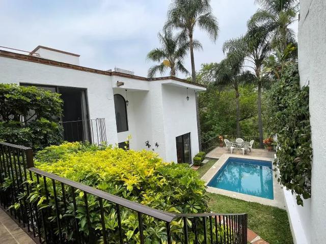 Casa en venta en Tlaltenango, Cuernavaca, Morelos