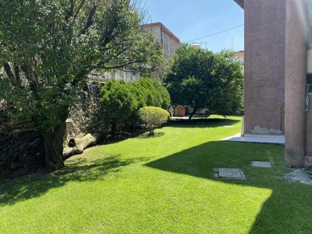 Casa en Venta en Tlalpan, Amplia,Iluminada y con Jardín