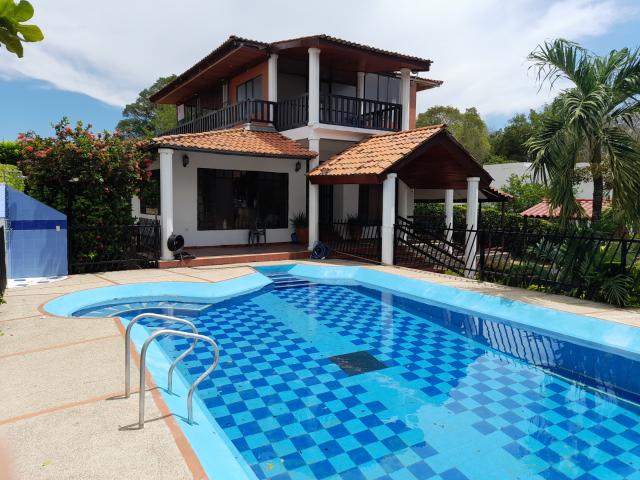Casa En Venta En Tocaima En Condominio Tequesta V408170