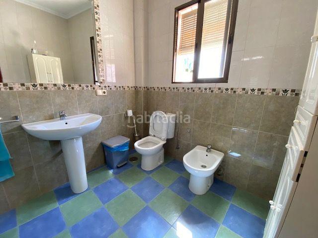Casa en venta en Tocina. CASA DE DOS PLANTAS DE ESQUINA EN TOCINA SEVILLA. Casas.