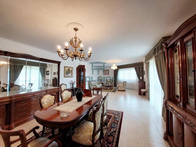 Casa en venta en Toén. Casas.