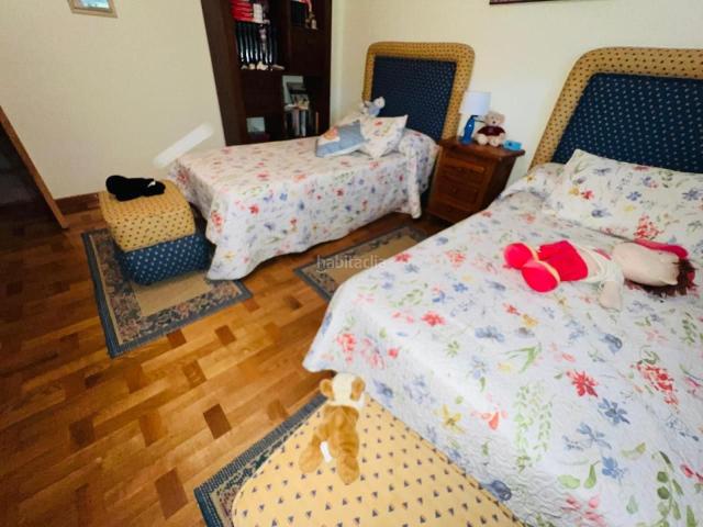 Casa en venta en Toén. ESPECTACULAR CHALET A POCOS MINUTOS DE OURENSE CON FINCA Y PISCINA. Casas.