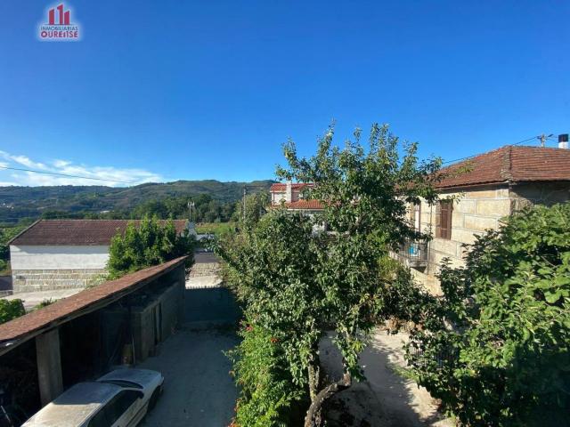 Casa en venta en Toén. SE VENDE CASA SITUADA EN LA ZONA DE ALONGOS. Casas.