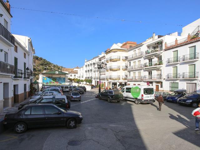 Casa en venta en Tolox. Increíble oportunidad de INVERSIÓN en una de las posiciones más privilegiadas de Tolox. Casas.