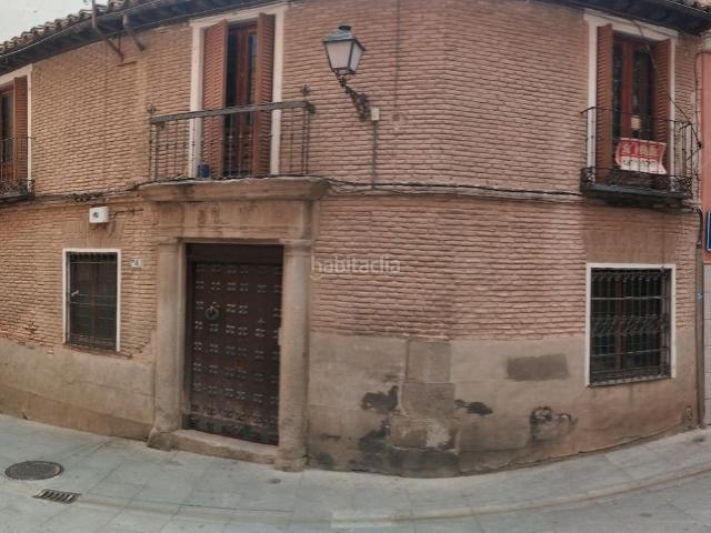 Casa en venta en Toledo, Casco Histórico. Casa castellana única en el Casco Histórico de Toledo. Casas.