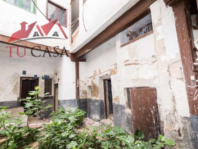 Casa en venta en Toledo, Casco Histórico. DOS CASAS PARA REFORMAR EN CASCO HISTÓRICO, EDIFICIO COMPLETO. Casas.
