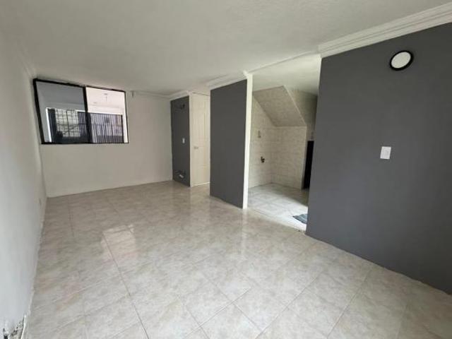 CASA EN VENTA EN TOLUCA, VILLAS SANTIN